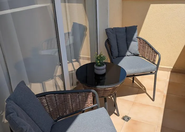 Viktorsapartment Διαμέρισμα *